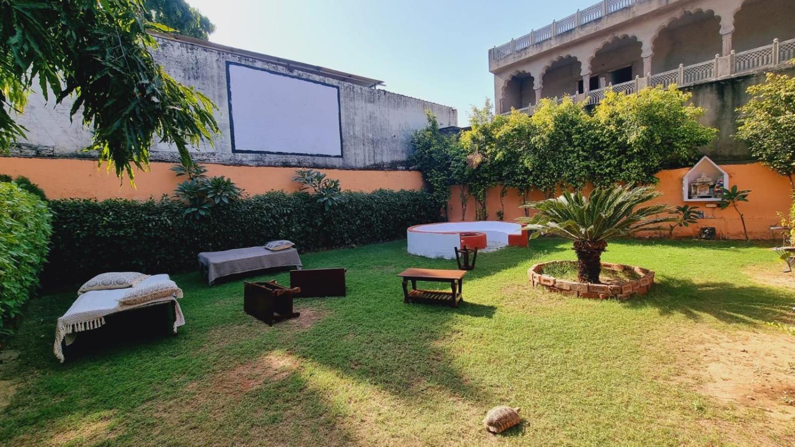 Karavan Kafe بوشكار المظهر الخارجي الصورة
